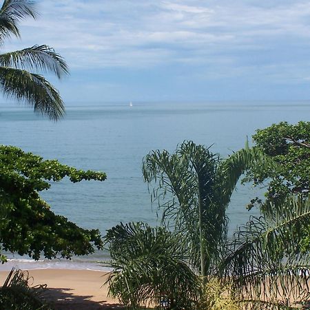 Roydon Beachfront Apartments Trinity Beach Dış mekan fotoğraf