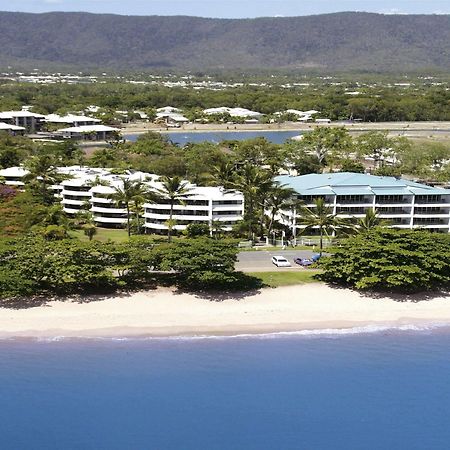 Roydon Beachfront Apartments Trinity Beach Dış mekan fotoğraf