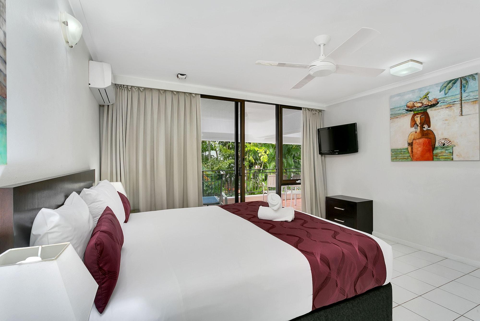 Roydon Beachfront Apartments Trinity Beach Dış mekan fotoğraf
