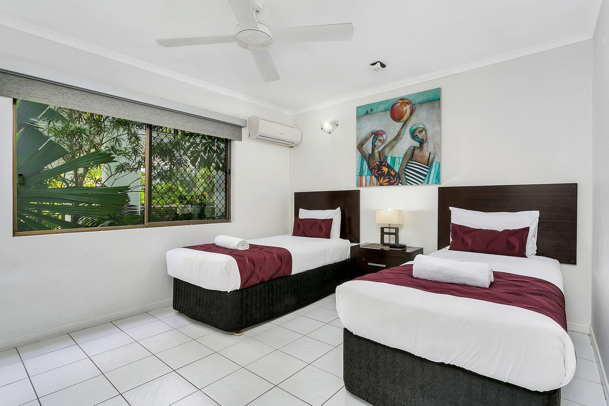 Roydon Beachfront Apartments Trinity Beach Dış mekan fotoğraf