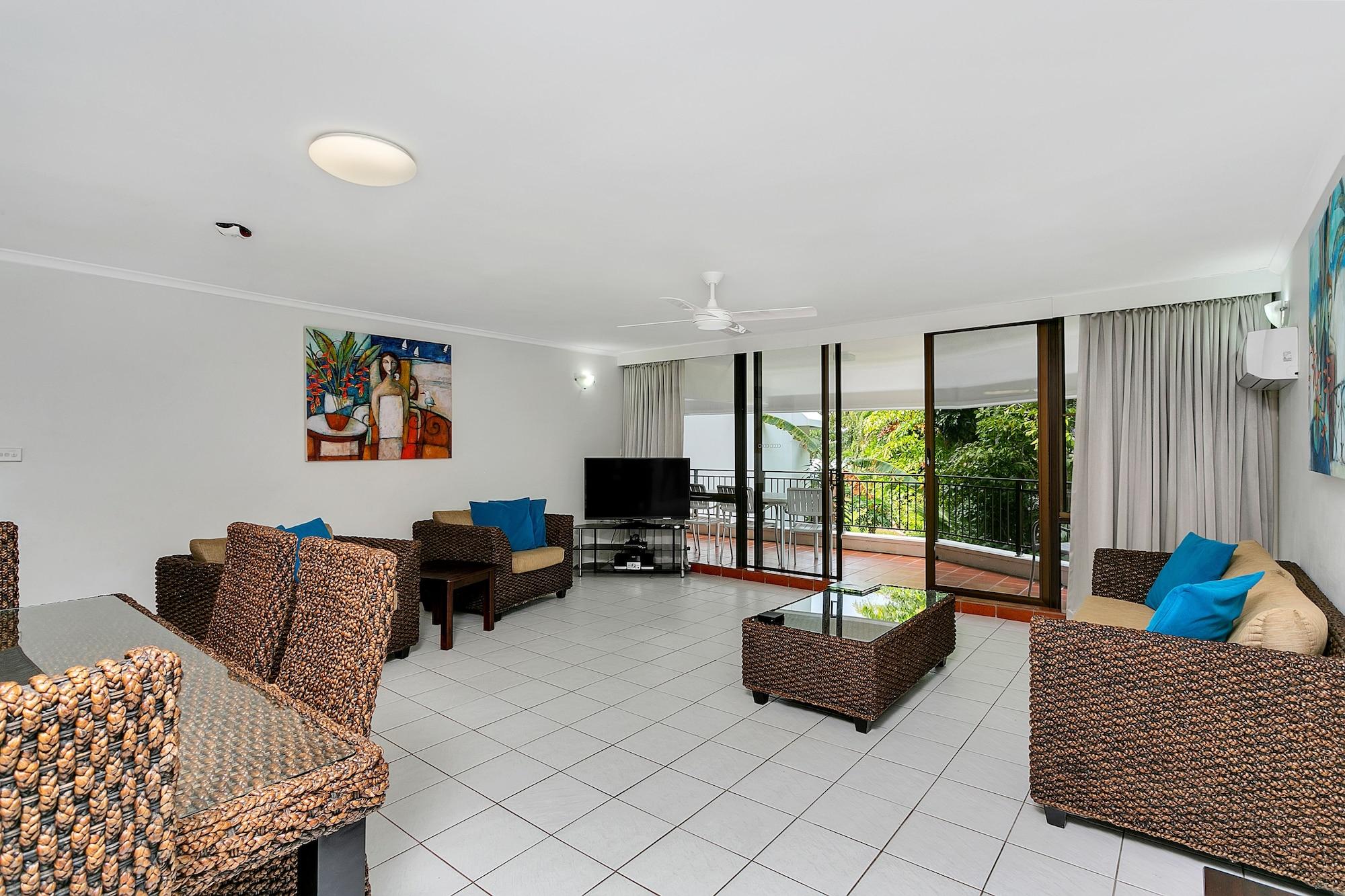 Roydon Beachfront Apartments Trinity Beach Dış mekan fotoğraf